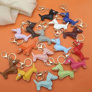 Porte-clés en cuir Teckel très populaire, mini-porte-clés chiot mignon de dessin animé, breloques de sac, accessoires décoratifs tendance - Product Image 5