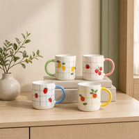 Tasses à fruits à carreaux colorées peintes à la main SWT, qui apportent un charme ludique et un caractère frais aux cuisines européennes et américaines au quotidien