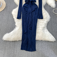 Robe midi moulante décontractée pour femme, élégante, bleu foncé rayé, à manches longues, col en V, avec ceinture à nouer, pour le quotidien et les soirées