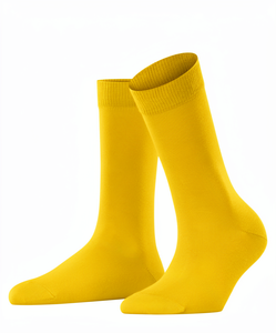 Chaussettes confortables pour tous les jours, design extensible et flexible, tissu tricoté respirant, accessoire vestimentaire pour toutes les saisons - Product Image 1