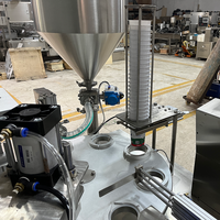 Machine automatique de remplissage et de scellage à disque rotatif pour l'économie d'énergie du café Emballage facile à utiliser de papier et de cartons