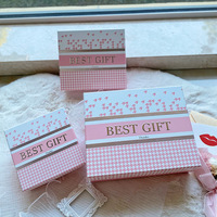 Boîte cadeau rétro pied-de-poule avec estampage pour emballage de rouge à lèvres, parfum, bijoux et cadeaux haut de gamme pour demoiselles d'honneur