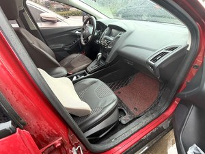 <span class=keywords><strong>Ford</strong></span> <span class=keywords><strong>Focus</strong></span> 2017 Modello 3 Porte 1.6 Style Trasmissione Automatica - Product Image 3