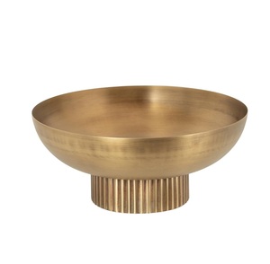 Bol de service moderne en métal avec finition noire mate pour salades, pâtes, fruits et en-cas - Product Image 5