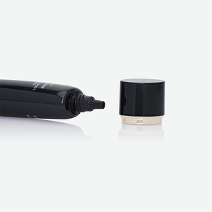 Tubo Exprimible de PE Negro Brillante con Punta Cónica Corta y Tapa Plana Bicolor Negro y Dorado para Base Líquida y Corrector - Product Image 2