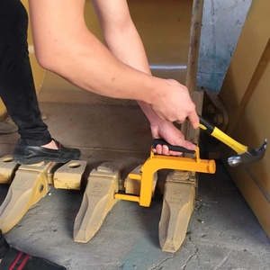 Small <strong>Excavator</strong> <strong>Bucket</strong> <strong>Teeth</strong> Changing Tool <strong>Pin</strong> Puncher Wrench Disassembly Assembly Accessories - Product Image 1