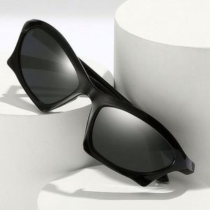 Gafas de Sol Personalizadas para Hombre y Mujer, Estilo Ojo de Gato Irregular, Lentes de Espejo Punk, Gafas de Sol Deportivas para Conducir al Aire Libre - Product Image 3