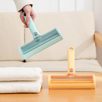 Outil de nettoyage réutilisable en plastique pour enlever les poils d'animaux, pour chiens, chats, tapis, canapés, vêtements, usage domestique