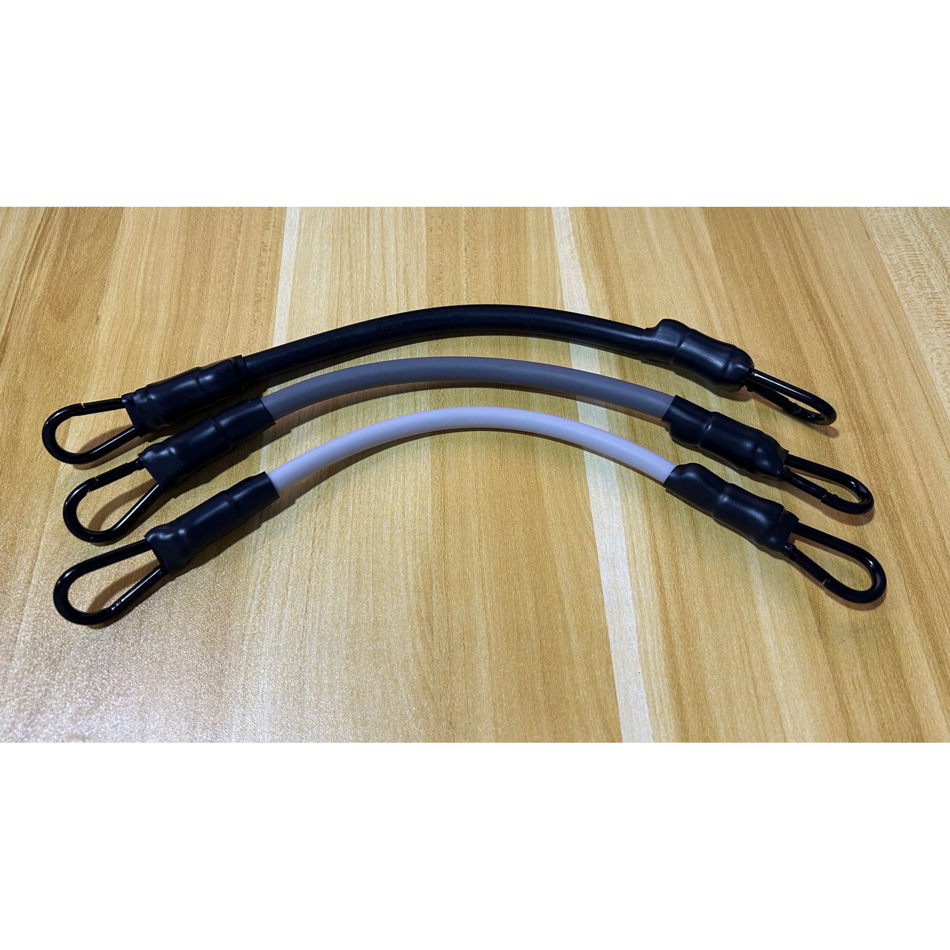 Trois tubes de tension (dégradé gris - boucle noire)