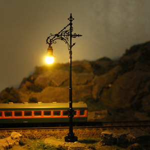 Accesorios para Maqueta de Tren Modelo LQS70HO, Escala 1:87 OO/HO, Farola de 11 cm - Product Image 3