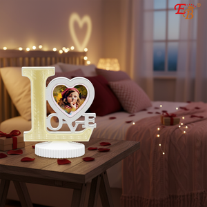 Cornice per foto a LED da 8 \ "con decorazione d'amore 48 pz/cartone per decorazioni di san valentino - Product Image 2