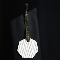 Diffuseur d'arôme suspendu, pierre parfumée en céramique, pour voiture, nouveau design, livraison gratuite