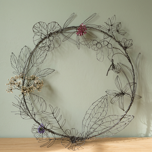 Guirnalda Floral de Alambre Metálico Hecha a Mano, Redonda, Rústica, Decorativa, para Colgar en la Pared, Sin Iluminación, Pieza Única - Product Image 5