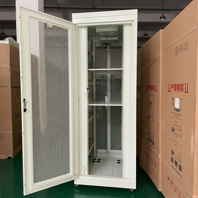 Custom Industrial 19-inch High Quality SPCC Steel All-in-One Network Cabinet Server Rack Floor-Standing Data Center Timesbochuan