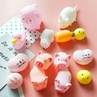 Jouet anti-stress musical à presser en forme de cochon rose mignon de dessin animé, qui couine et qui crie