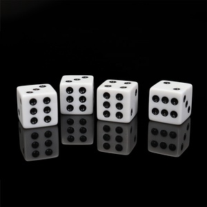Dés en acrylique en gros D6 à six faces carrés à coins droits 16 mm <span class=keywords><strong>Noir</strong></span> et blanc Toutes les autres couleurs Pantone peuvent être personnalisées pour les jeux - Product Image 5