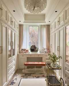 Dormitorio moderno Hogar Guardarropa Moderno Simple Dormitorio principal Puerta plana Luz Armario de almacenamiento de lujo - Product Image 1