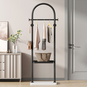 Porte-manteau et porte-chapeaux demi-cercle en U doré, style luxe léger, design moderne et épuré, sur pied, mobile, pour salon domestique - Product Image 4