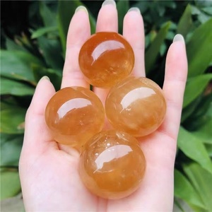 ลูกบอลคริสตัลแคลไซต์สีเหลืองธรรมชาติจากไอซ์แลนด์ สำหรับการบำบัด ตกแต่งบ้าน และของตกแต่ง - Product Image 4