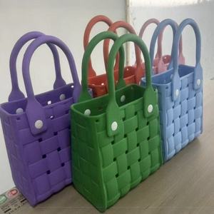 Bolso de mano tejido de EVA, bolso de hombro ligero e impermeable, bolso de mano portátil con parte superior abierta para viajes a la playa y compras - Product Image 1