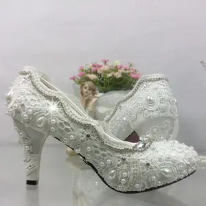 2023 kristaller gelin düğün ayakkabıları çiçek inci aplike yüksek topuklu artı boyutu yuvarlak ayak balo kadın ayakkabı