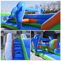 Petite piste d'obstacles gonflable pour enfants et adultes, idéale pour les fêtes commerciales et les courses en plein air