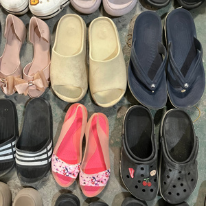 S16 usato marca pantofole scarpe di seconda mano Designer stile 2 mano Ukay all'ingrosso scarpa per gli uomini e le donne - Product Image 3