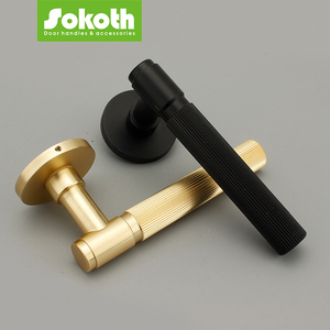 Heavy Duty Commercial Cheap Price Iron Lever <strong>Handle</strong> for Hotels Knurled Black Satin <strong>Brass</strong> and Gold Wooden <strong>Door</strong> <strong>Handle</strong> - Product Image 1