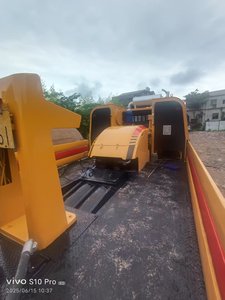 Camion pompe à béton SANY SY155C d'occasion de haute qualité, châssis Dongfeng, moteur diesel, portée verticale 180 m, blanc/jaune, modèle 2019 - Product Image 4