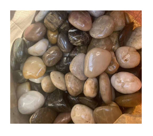 Un mélange de couleurs de pierres de rivière hautement polies - Product Image 1