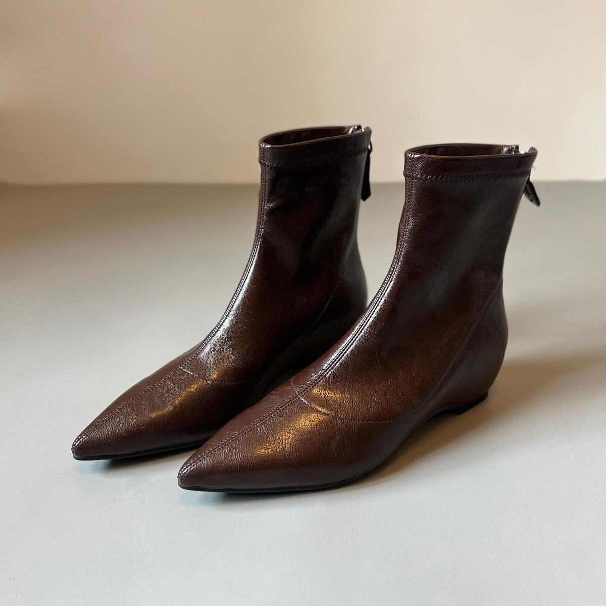 สีน้ำตาล