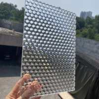 Grande plaque acrylique diamantée hexagonale haute lampe d'éclairage en plexiglas transparent cloison d'écran d'accueil PMMA