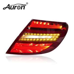 Feu arrière à LED pour Mercedes-Benz Classe C W204 (modèles 2007-2014) |   Mise à niveau de style OE avec DRL - Product Image 1