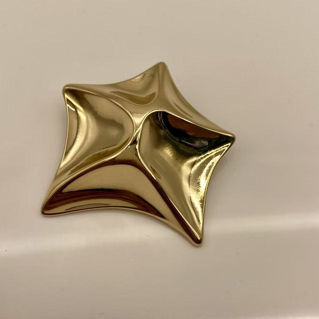 Novelty Gold Metal Star Shank Button Apparel Accessories for Dresses and Blouses