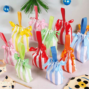 Sac de rangement en toile de taille moyenne, durable, avec cordon de serrage, rayures colorées, logo personnalisé, réutilisable pour la vente au détail et les événements spéciaux - Product Image 2