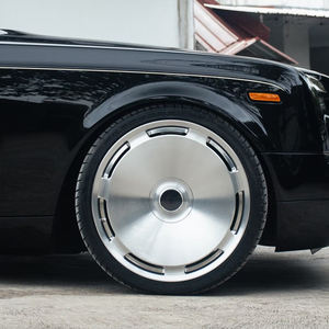 Rueda de aleación de fantasía forjada T6061 de plata pulida 18 19 20 21 22 23 24 pulgadas 5X112 5X114.3 Hub para <span class=keywords><strong>Maybach</strong></span> S Class <span class=keywords><strong>W140</strong></span> W221 W222 - Product Image 1