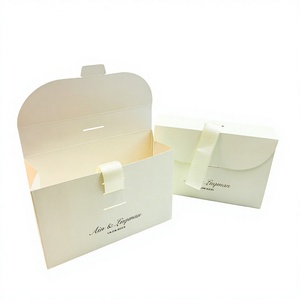 Luxury Paper <b>Craft</b> <b>Bags</b> for Weddings Party Events Personalized Wedding Candy Gift Packaging Envelop Handle <b>Bags</b> for Candles - Product Image 3