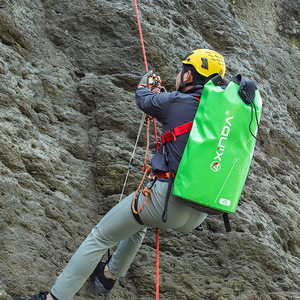 Bolsa de cuerda para escalada Xinda de 45L, mochila impermeable para escalada en roca, rescate en cañones y almacenamiento de equipo. - Product Image 1