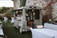 Remolque de Comida Móvil Eléctrico Citroën Retro Vintage con Congelador Comercial y Barra Exhibidora para Catering en Observatorios