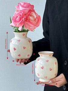 <span class=keywords><strong>Vaso</strong></span> in Ceramica a Forma di <span class=keywords><strong>Cuore</strong></span> Dipinto a Mano, Stile Romantico Francese Dolce e Trendy Regalo per San Valentino e Feste di Matrimonio. - Product Image 6