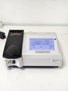 Meilleure vente : Analyseur de chimie clinique pour laboratoire hospitalier, analyseur vétérinaire portable, analyseur de chimie - Product Image 6