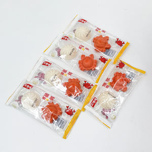 थोक हलाल फैक्टरी कार्टून xiaolongbo क्रब आकार जेली गमी कैंडी कस्टम गुम्मीज़ कैंडी बच्चों के लिए - Product Image 2