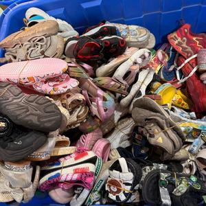 2025 África Niños Zapatos de segunda mano Stock Zapatos usados en pacas para niños Niñas - Product Image 6