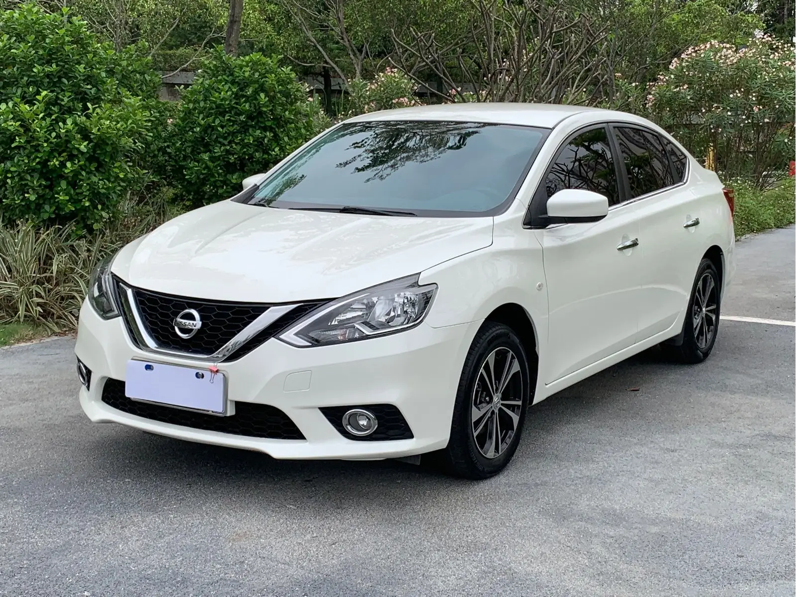 Sử dụng Nissan sylphy xe ô tô e-power 1.2L động cơ 72PS máy móc điện 136PS hoặc động cơ-điện 1.6L XL 135PS CVT 2WD