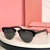 Lunettes de soleil unisexes uniques à monture intégrale, style sourcil carré, dégradé doré, verres PC, protection UV400, polyvalentes, style coréen