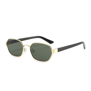 <span class=keywords><strong>Gafas</strong></span> de Sol Vintage 2026 para <span class=keywords><strong>Mujer</strong></span>, Montura Metálica Cuadrada, Diseño de Moda, Protección UV400, para Conducir - Product Image 6