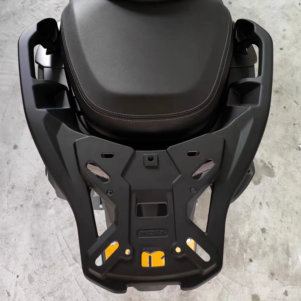 black Aluminum Tail Rack for 2025 BMW C400GT X & VOGE SR4