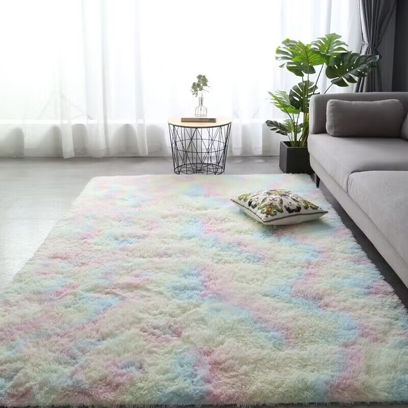 Peluche de couleur arc-en-ciel dégradé