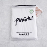 Sacs à fermeture éclair givrés recyclés certifiés GRS, sac transparent minimaliste avec curseur noir, emballage de vêtements durable
