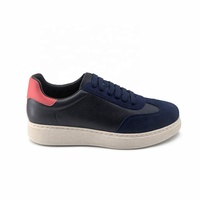 Espadrilles basses respirantes en daim bleu marine à blocs de couleur avec talon rouge, chaussures de sport décontractées pour hommes, été